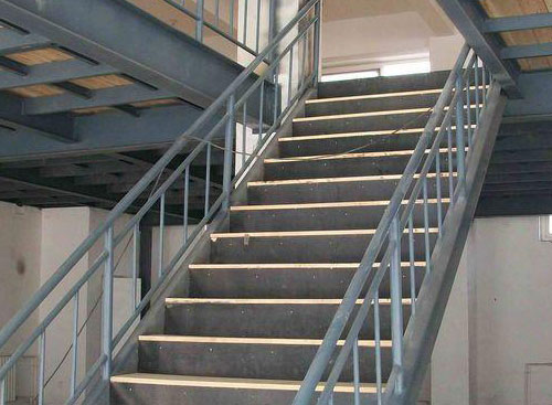 鋼結構加層設計及施工